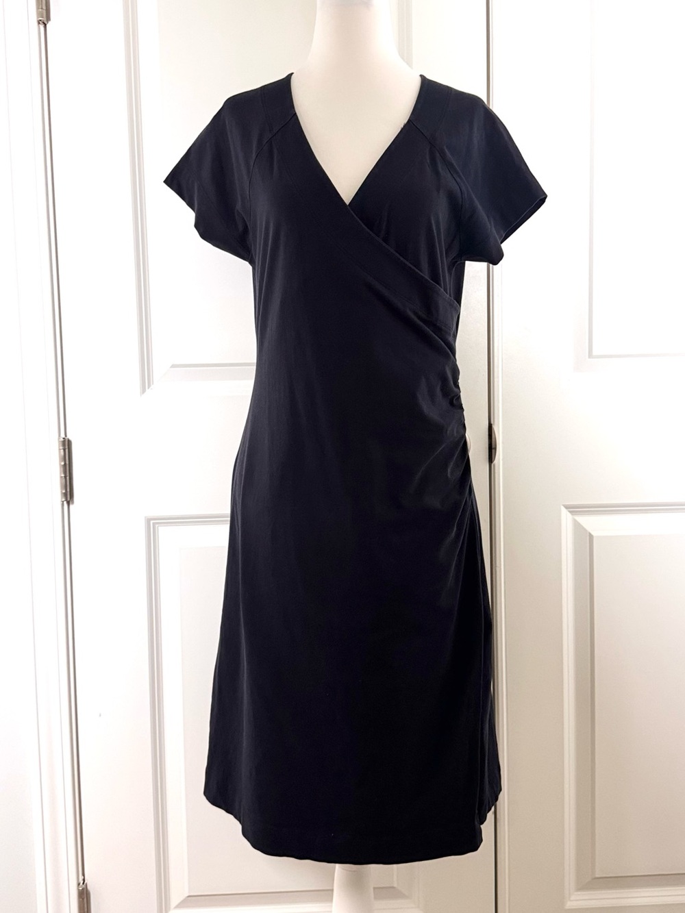 Soft Surroundings Black Faux Wrap Midi Dress Ruched Stretch M Vacation Office